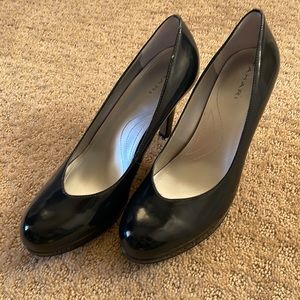 Navy blue shiny patent heels by Tahari size 8